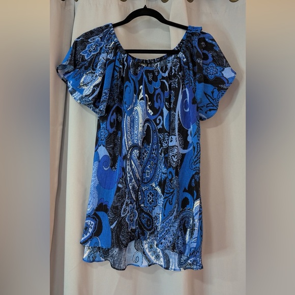 Roz & Ali Tops - Roz & Ali Blue Paisley Crinkle Blouse | Size S 💙